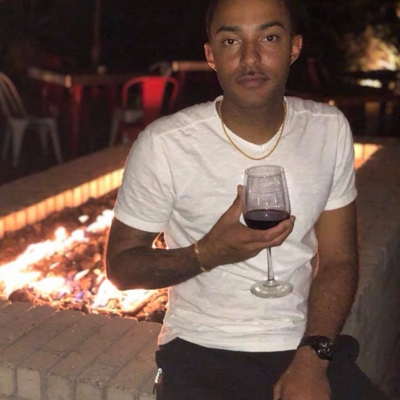 Meet your Posher, Paul - Picture 1 of 1